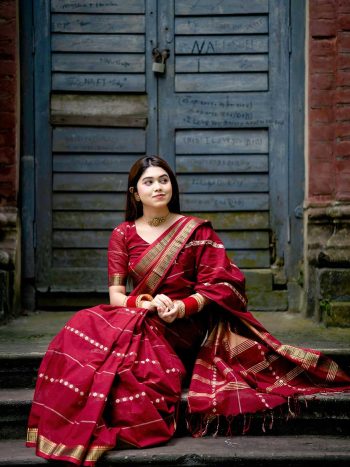 ক্লাসিক গ্ল্যামার শাড়ি